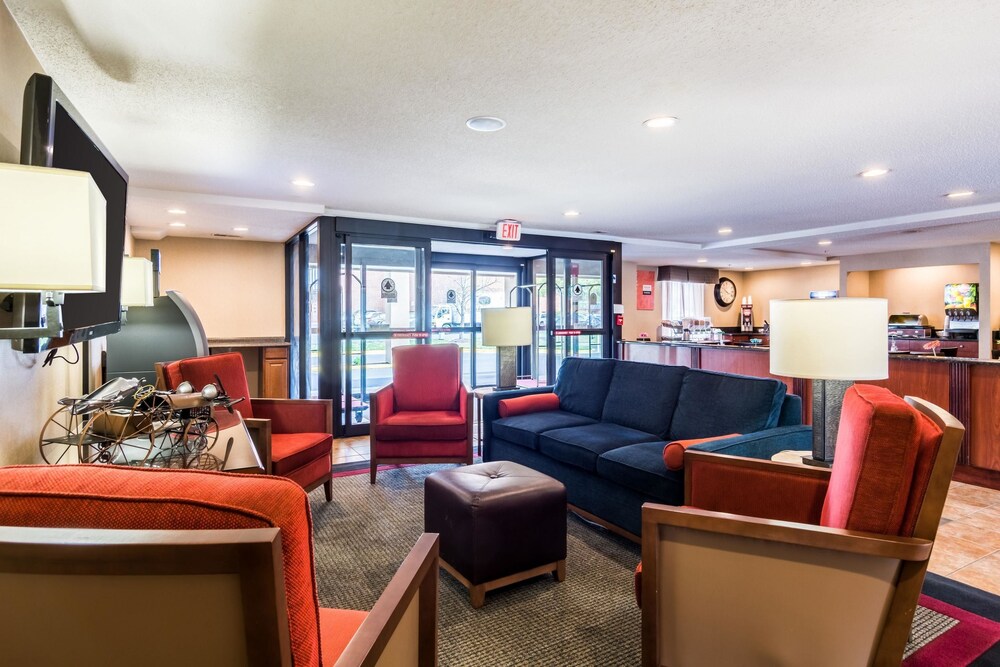 Lobby, Comfort Inn at Joint Base Andrews