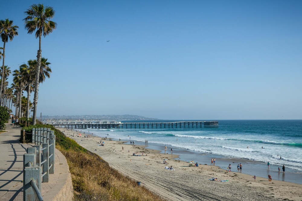 Pacific Shores Inn on Pacific Beach in San Diego | Best Rates u0026 Deals on  Orbitz