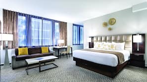 Premium bedding, down duvet, in-room safe, desk