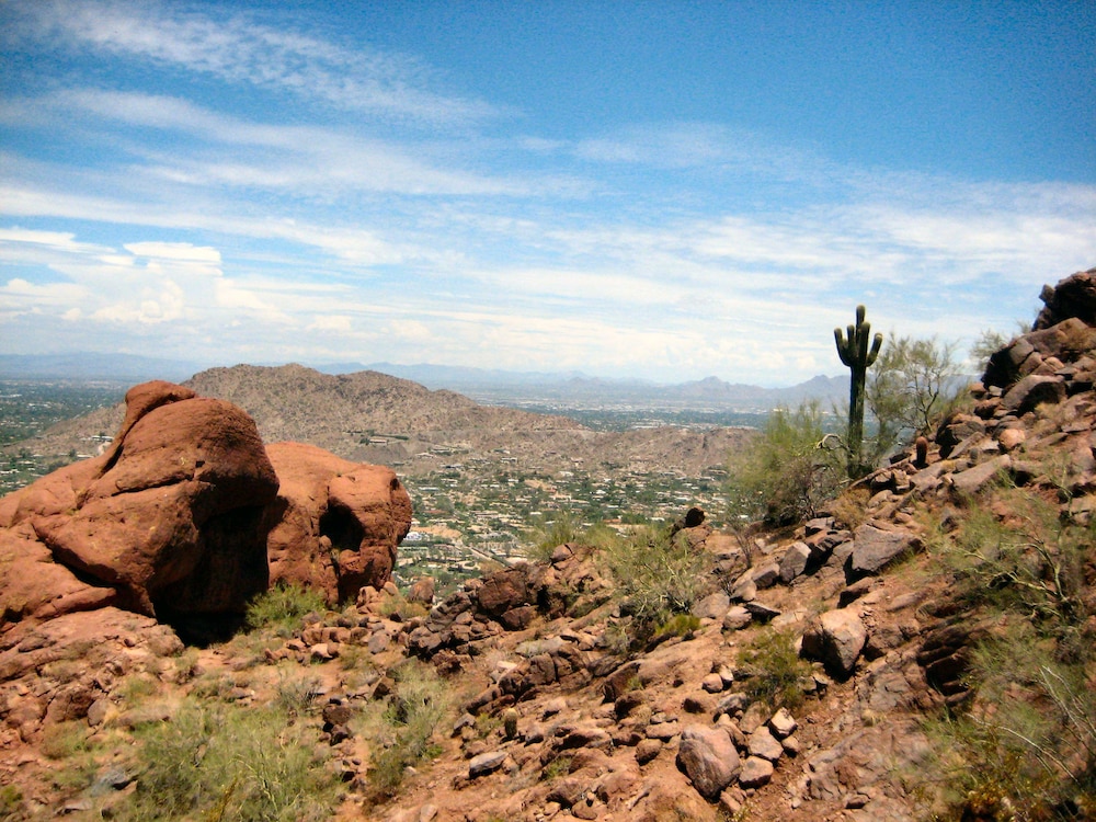 DoubleTree Suites by Hilton Phoenix