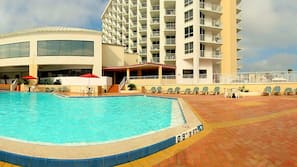 Outdoor pool, pool umbrellas, sun loungers