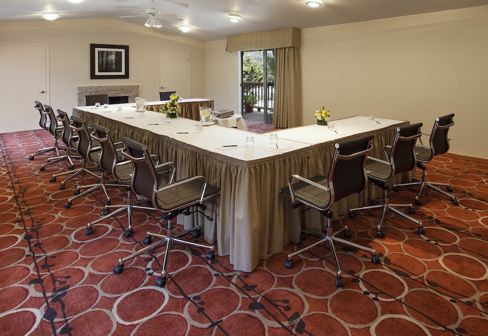 Half Moon Bay Lodge in Half Moon Bay Best Rates & Deals on Orbitz