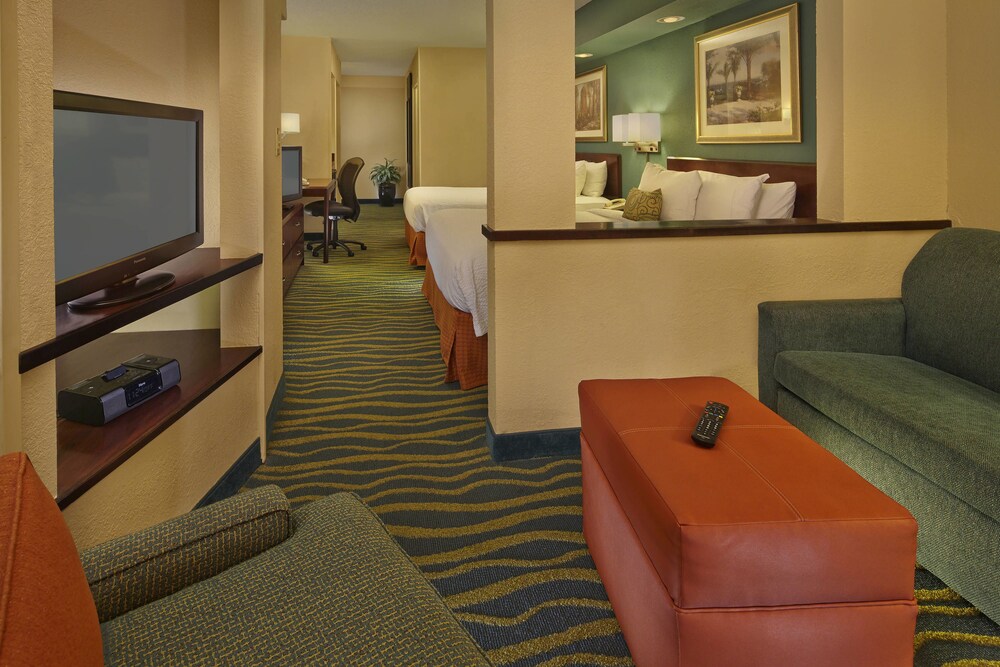 Fairfield Inn And Suites By Marriott Palm Beach, Palm Beach West Palm