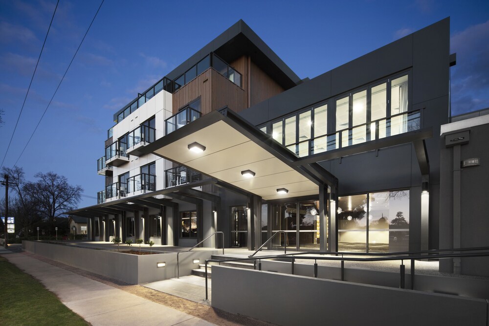 Exterior, Quality Hotel Lakeside Bendigo