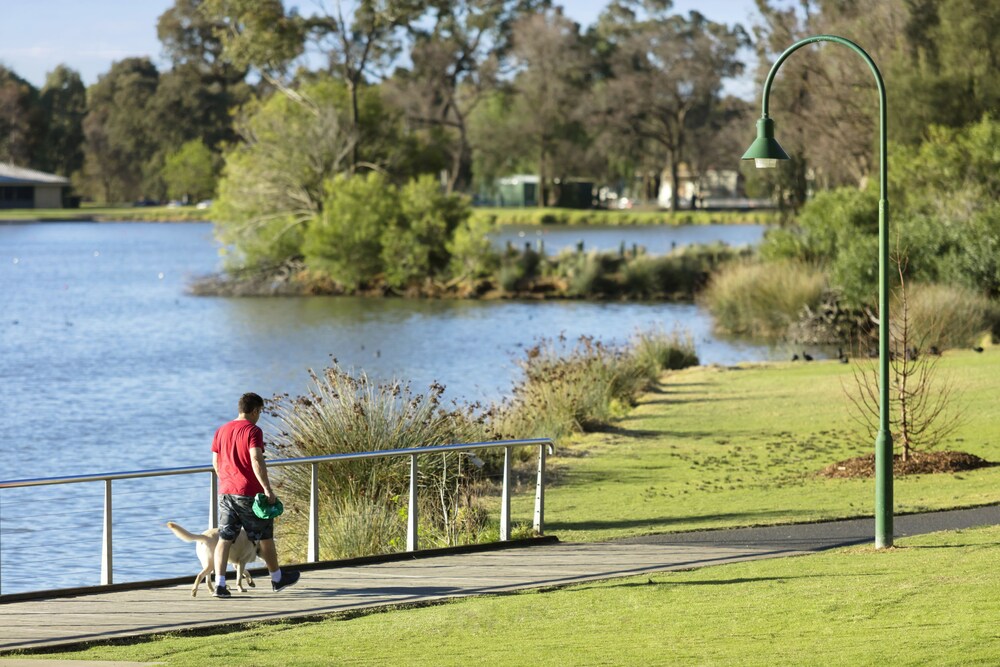 Lake view, Quality Hotel Lakeside Bendigo