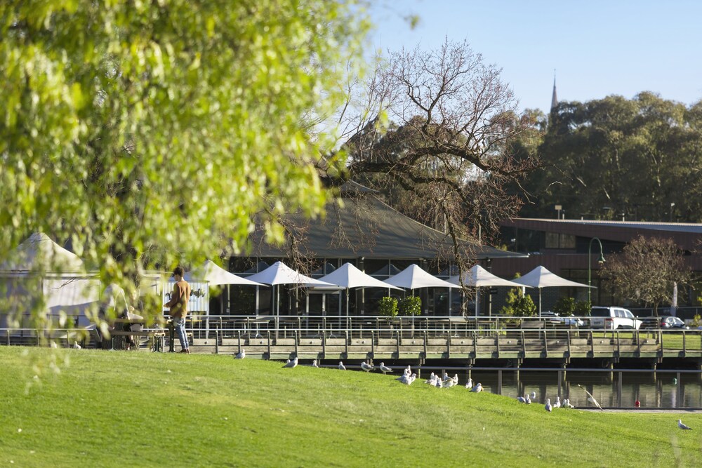 Quality Hotel Lakeside Bendigo