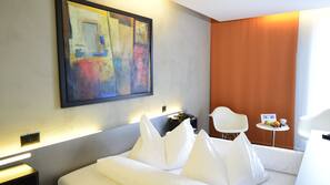 In-room safe, desk, iron/ironing board, free WiFi