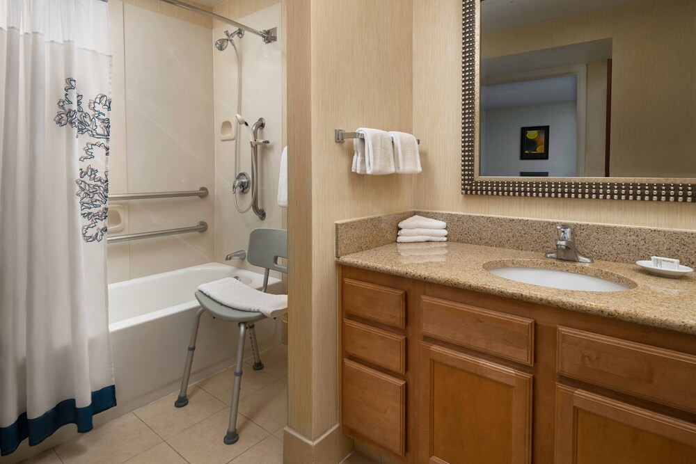 Bathroom, Residence Inn by Marriott Seattle Northeast-Bothell