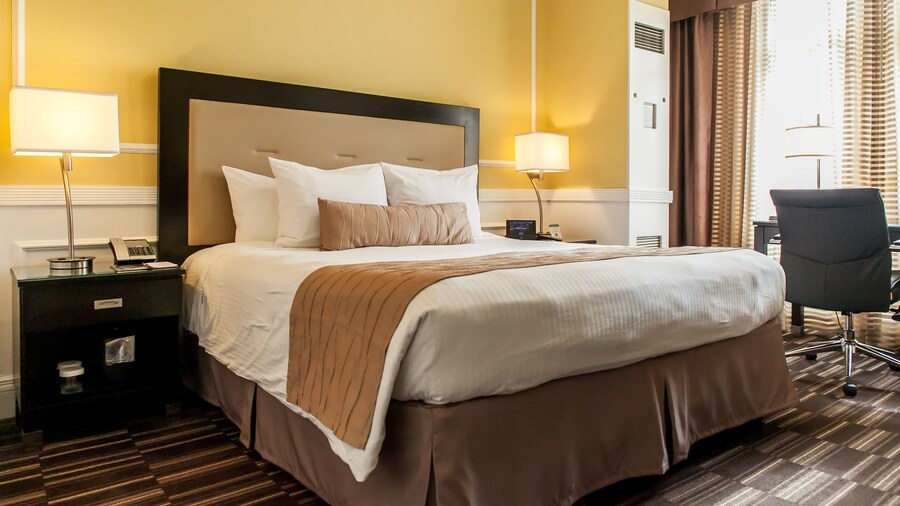 The Pickwick Hotel
