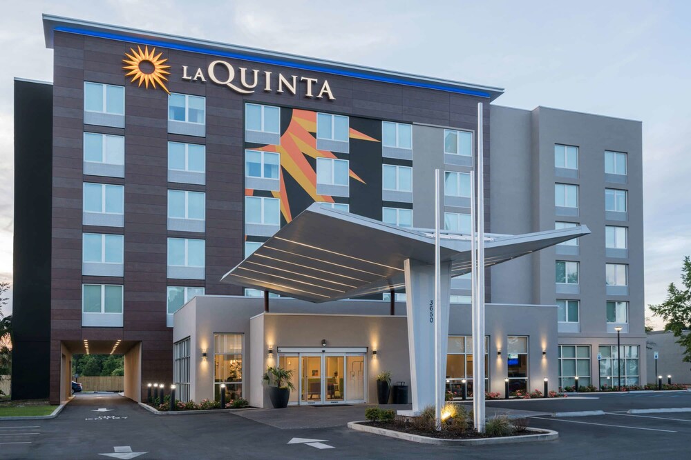 La Quinta Inn & Suites by Wyndham Mobile