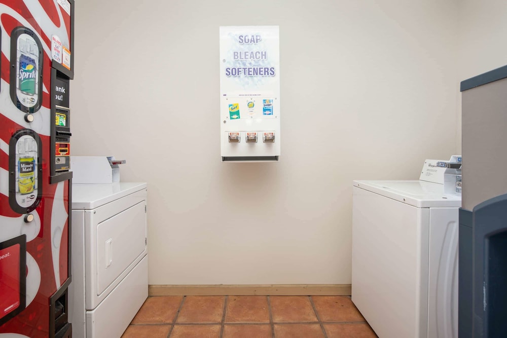 Laundry room, Days Inn by Wyndham Muscle Shoals Florence