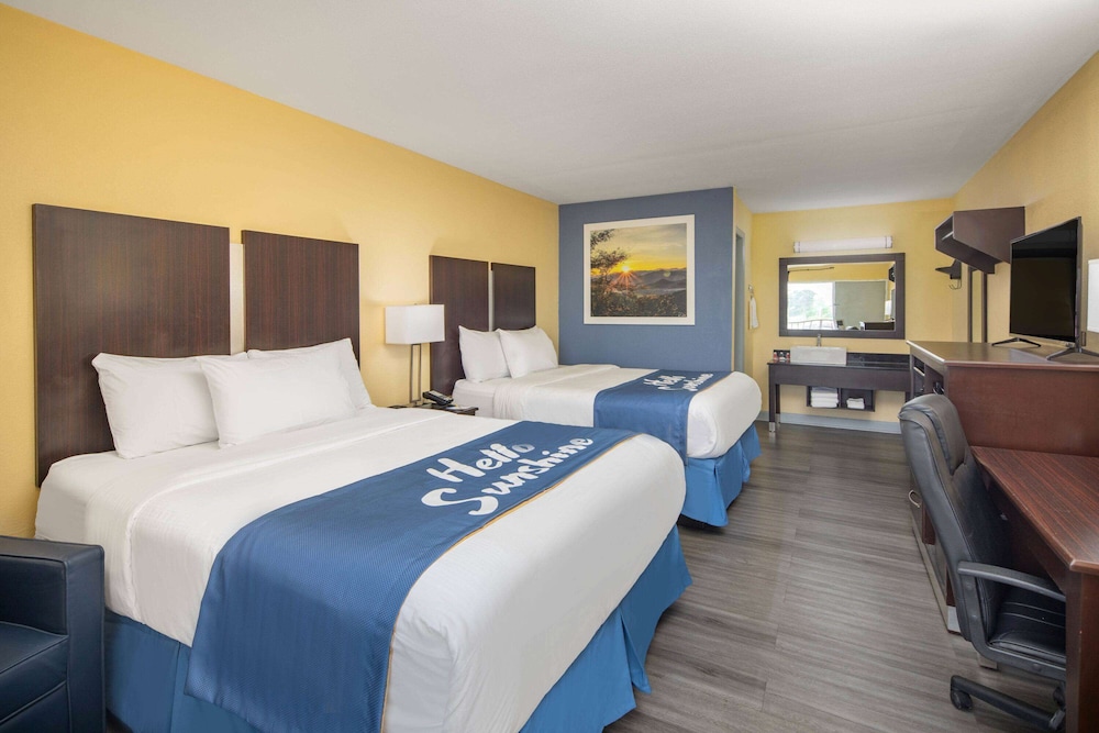 Days Inn by Wyndham Muscle Shoals Florence