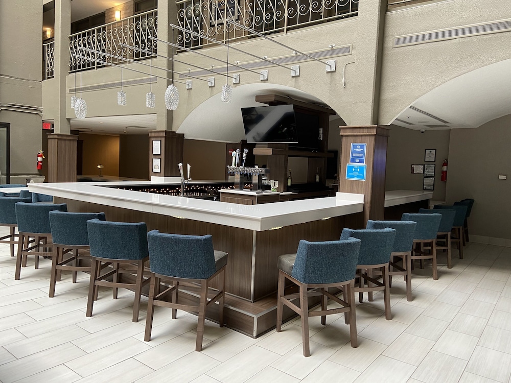 Embassy Suites Chicago - Schaumburg - Woodfield