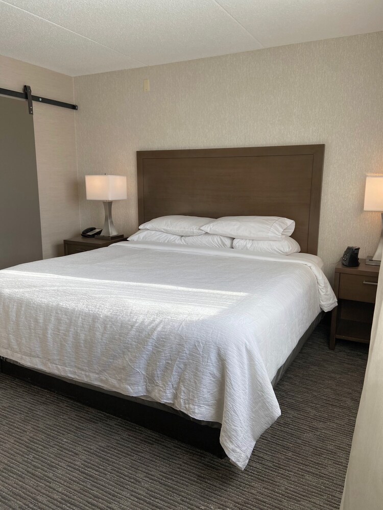 Embassy Suites Chicago - Schaumburg - Woodfield