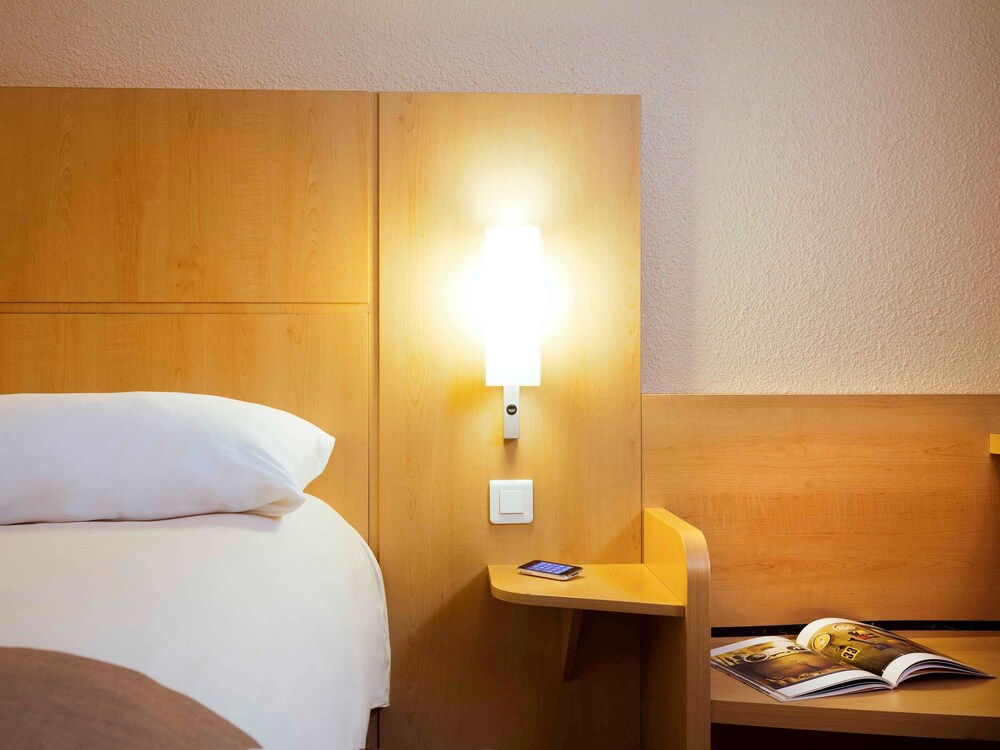 Hotel Ibis Paris La D Ef Bf Bdfense Courbevoie Hotel Ibis Paris La D Ef Bf Bdfense Courbevoie