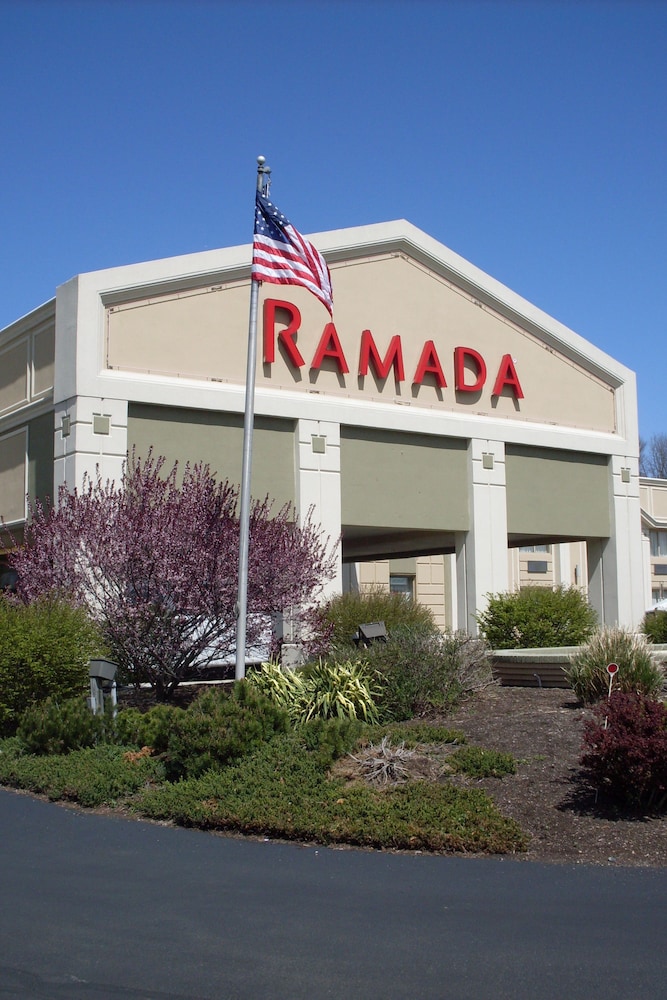 Ramada by Wyndham Whitehall/Allentown