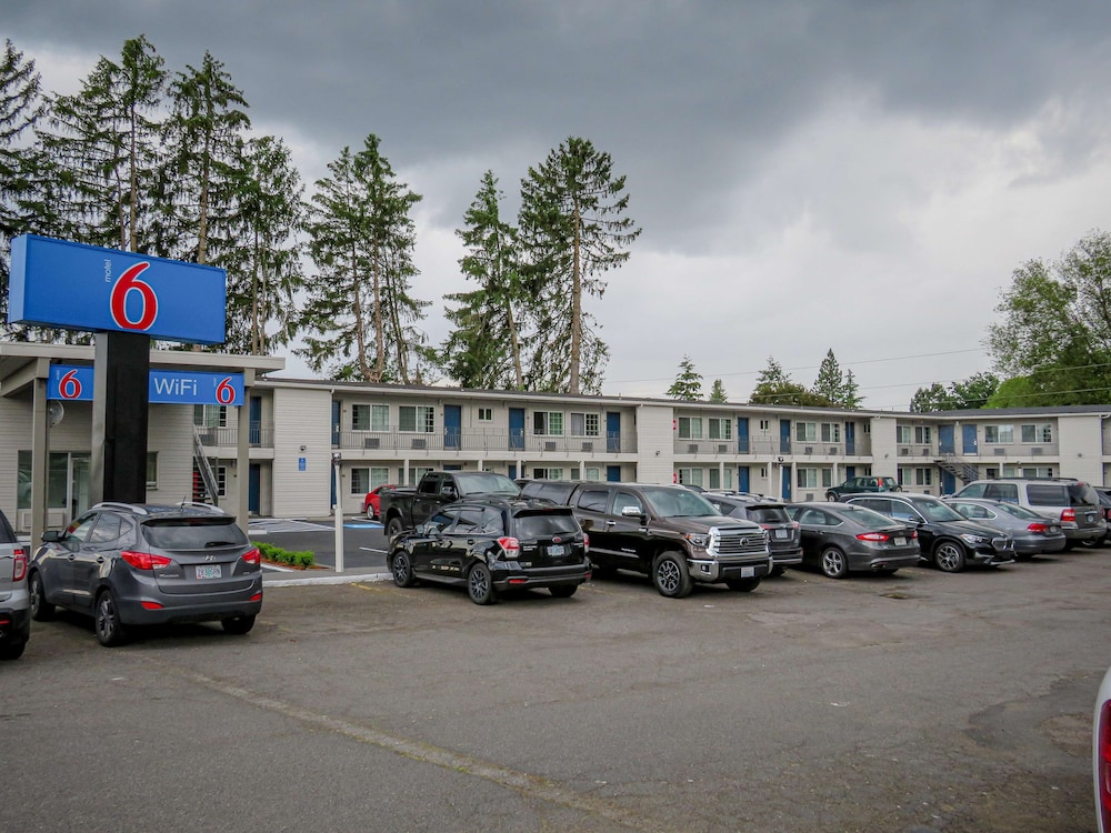 Motel 6 Tigard, OR - Portland Southwest