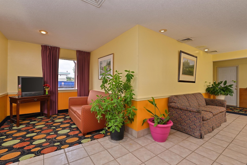 Americas Best Value Inn & Suites Albemarle