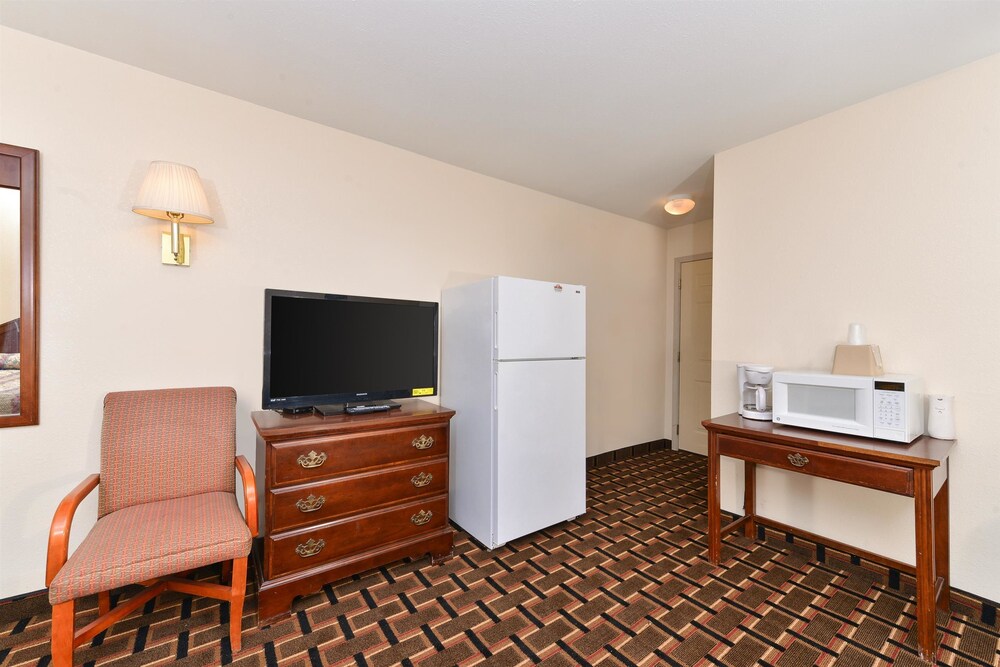 Americas Best Value Inn & Suites Albemarle