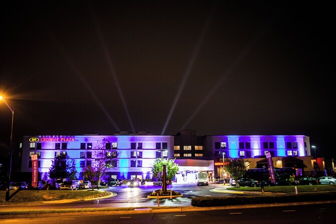 Crowne Plaza Dulles Airport, an IHG Hotel in Herndon, VA ...