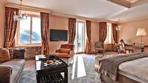 Premium bedding, free minibar, in-room safe, individually decorated