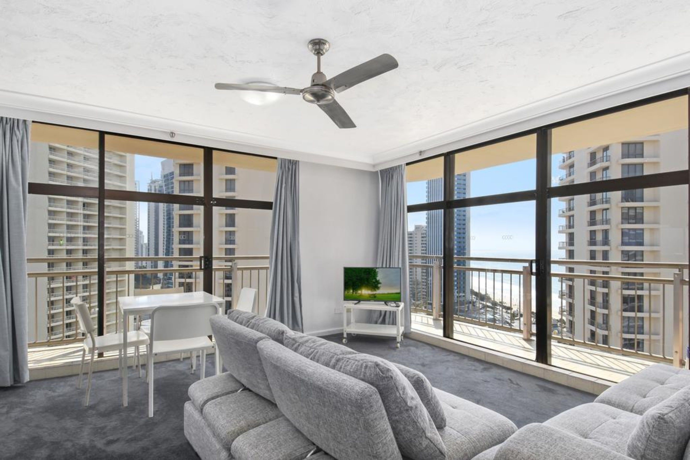 Beachcomber Surfers Paradise