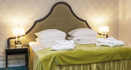 Hotel Bristol