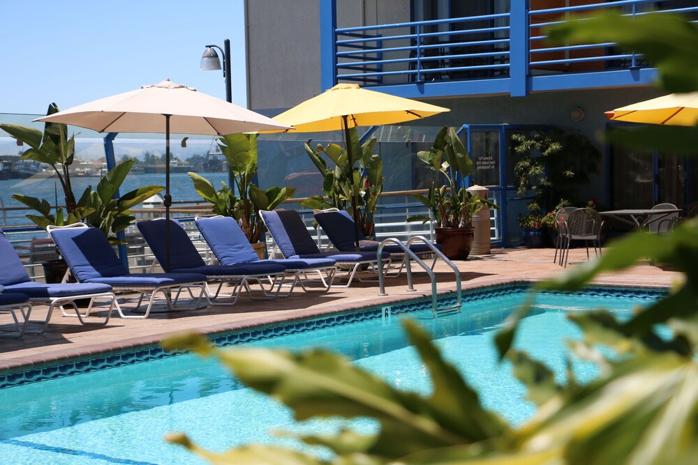 Outdoor pool, Waterfront Hotel, part of JdV by Hyatt