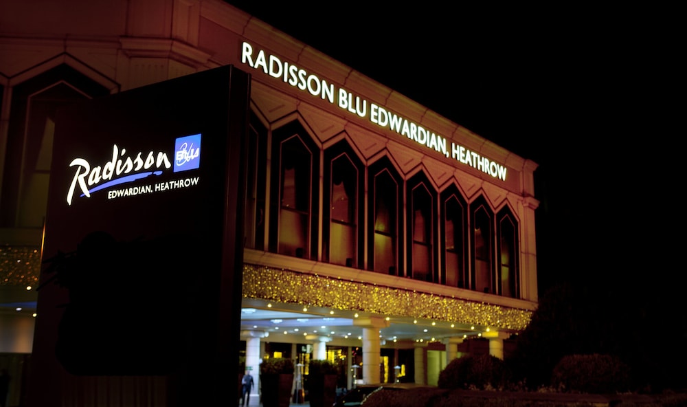 Radisson Blu Edwardian Heathrow Hotel & Conference Centre, London