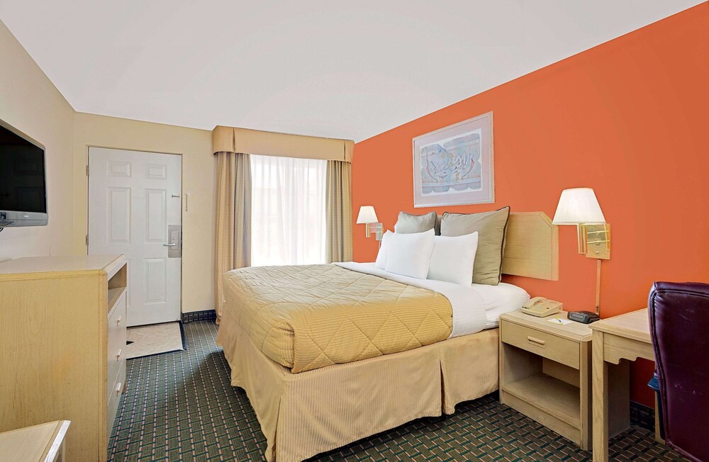 Days Inn by Wyndham Fort Walton Beach