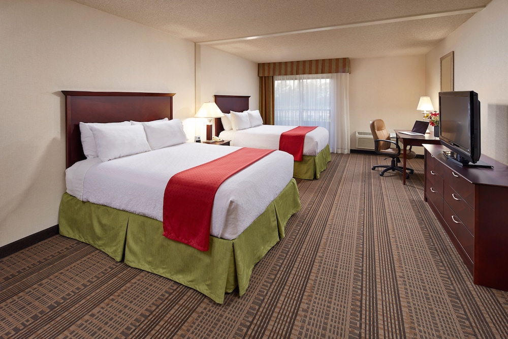 Holiday Inn Hotel and Suites Santa Maria, an IHG Hotel