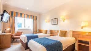 Desk, iron/ironing board, free WiFi, linens