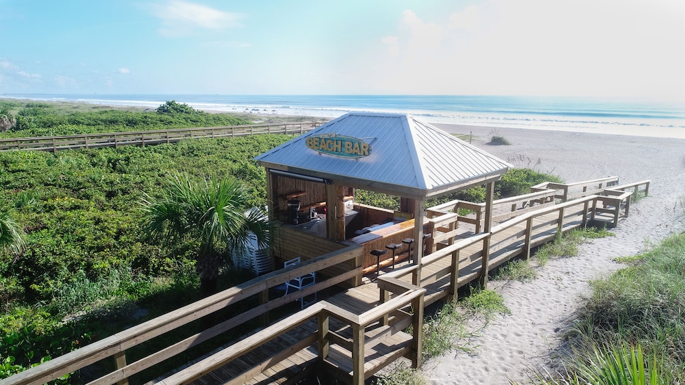 Hilton Cocoa Beach Oceanfront 2019 Room Prices 164, Deals & Reviews