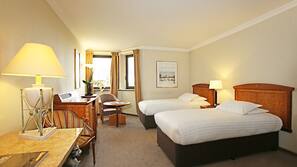 2 bedrooms, in-room safe, desk, laptop workspace