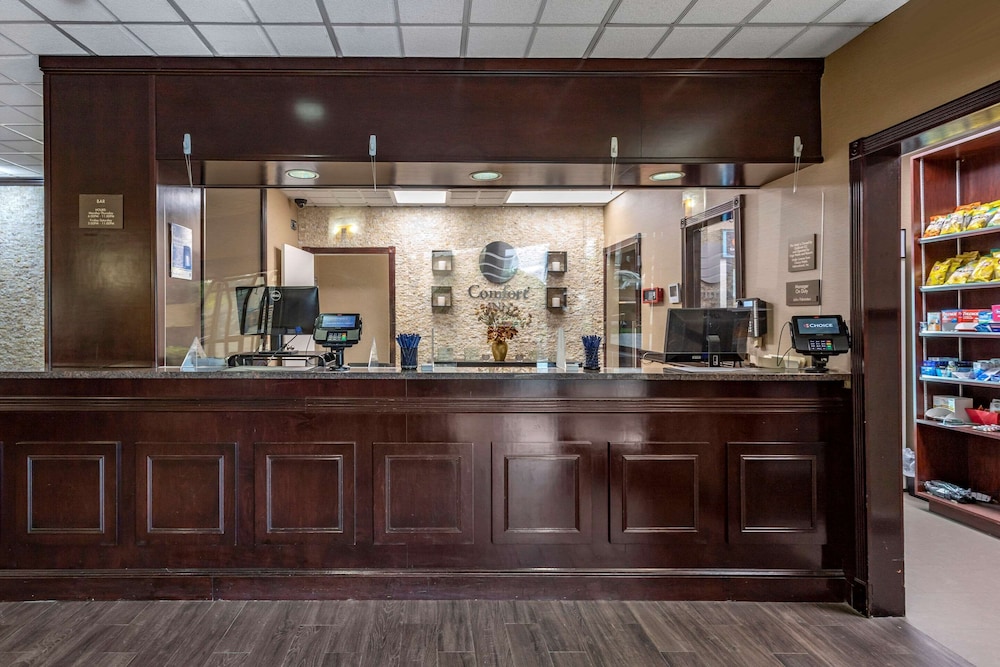 Lobby, Comfort Inn Syosset - Long Island