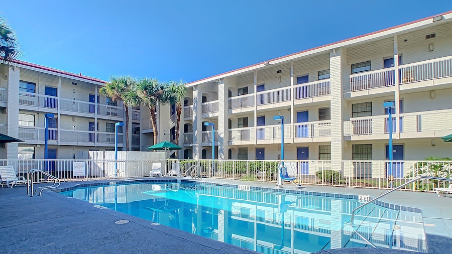Stayable Suites Jacksonville North