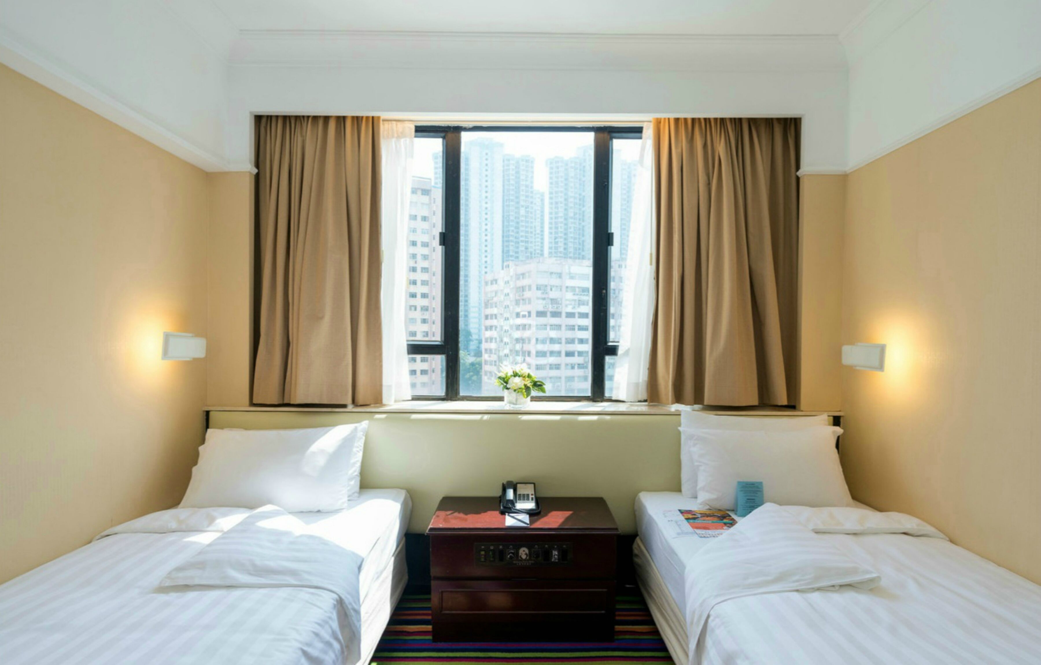 パンダ ホテル 悦来酒店 口コミ 部屋写真 料金 お得情報 エクスペディア