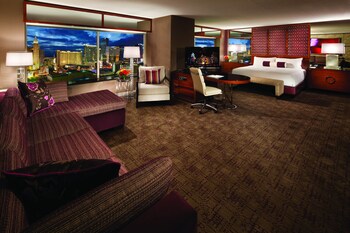 Book Mgm Grand Hotel Casino Las Vegas Room Deals Hotwire