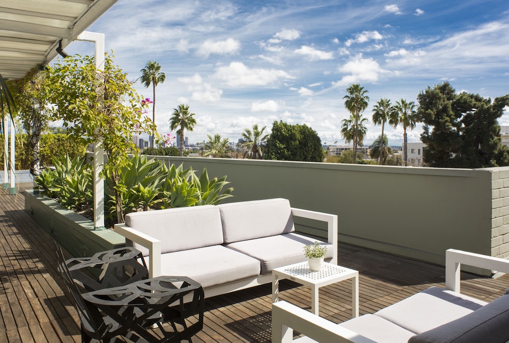 View from room, Avalon Hotel Beverly Hills, a Member of Design Hotels