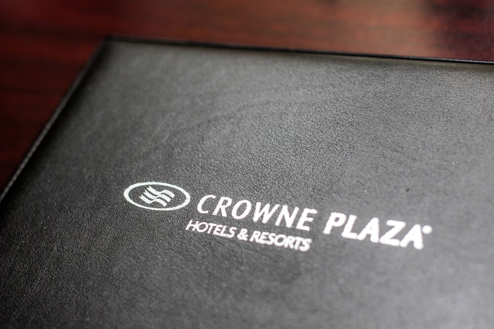 Crowne Plaza Cleveland Airport, an IHG Hotel