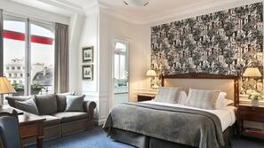 In-room safe, individually decorated, individually furnished, desk