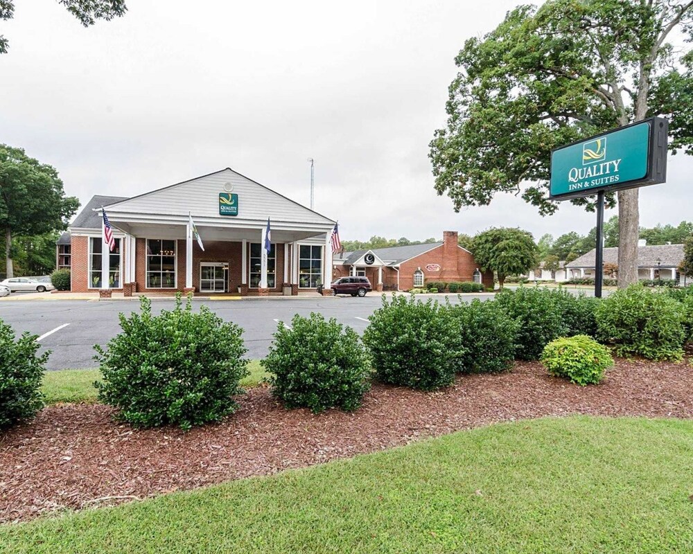 Quality Inn Suites Williamsburg Central In Williamsburg Cheap