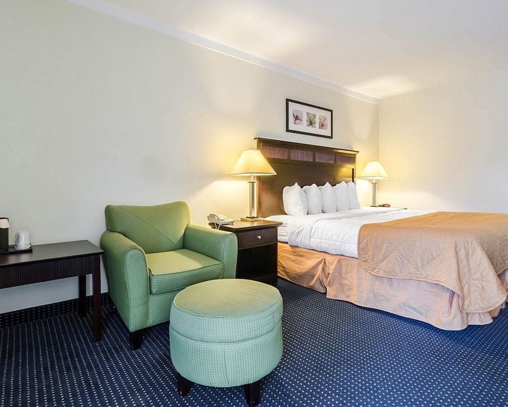 Room, Rodeway Inn & Suites Williamsburg Central