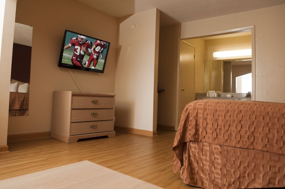 3 Best Hotels With InRoom Hot Tub In Jackson, Tennessee Trip101