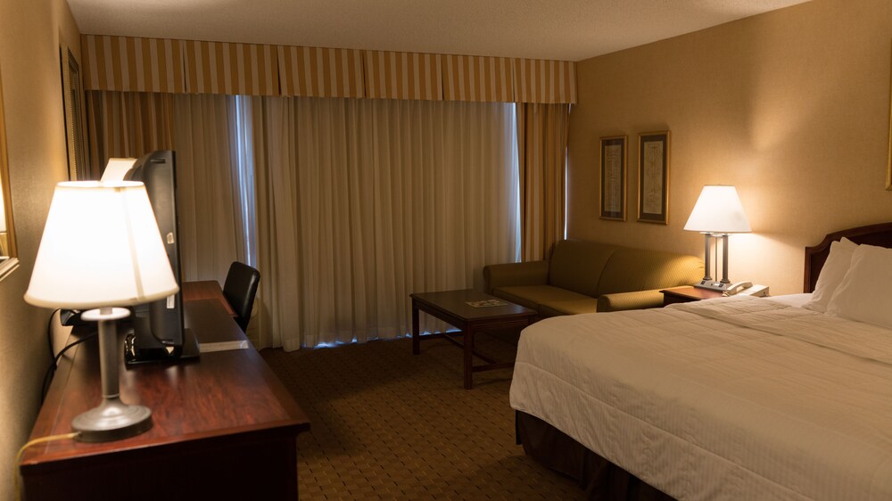 MCM Eleganté Hotel & Suites