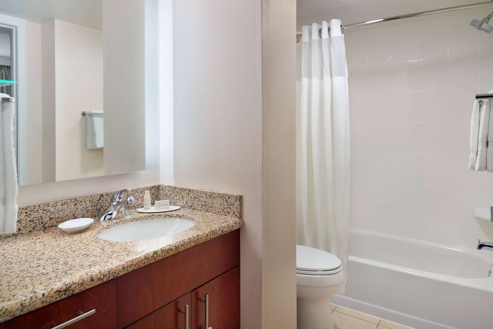 Bathroom, Sonesta ES Suites Atlanta Alpharetta Windward