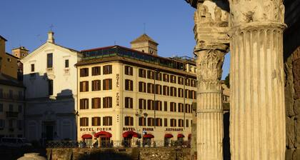 Hotel Forum