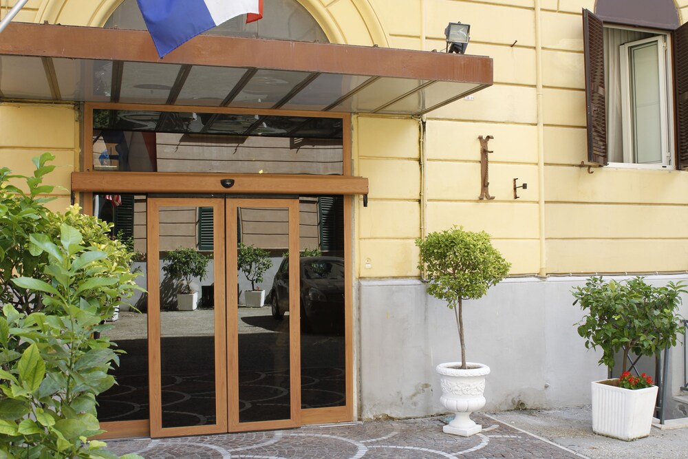 Entrada al alojamiento