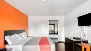 Desk, iron/ironing board, free WiFi, wheelchair access