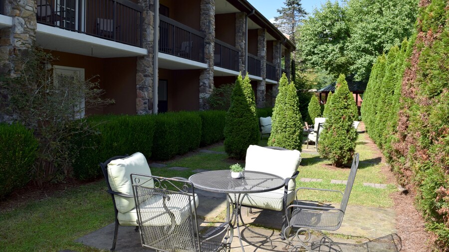 Highlands Inn Lodge